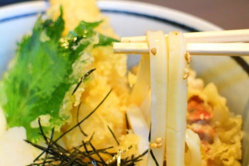 香川!高松の讃岐「うどん番長」おすすめメニュー「とり天ぶっかけ」