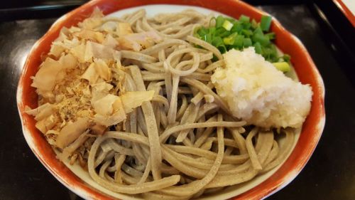 「そらば亭」おろしそば+辛味大根