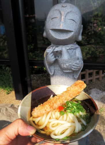 長閑な田園風景の中、外で食べるうどん 蒲生うどん (がもううどん) @ 坂出 今年七回目の讃岐うどんツアー 二軒目 170714