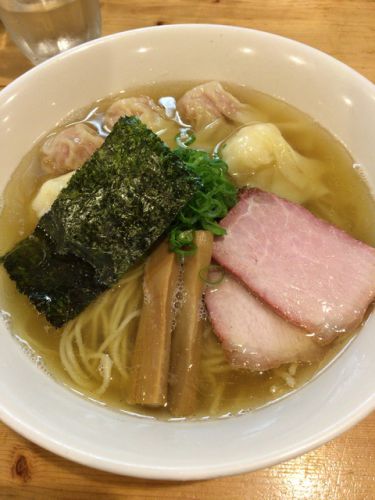 支那そば 大和 in 稲荷町 特製ワンタン麺白だし
