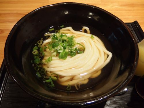 釜出しうどん こと平 本店@板宿・須磨区大田町 「いりこベースの出汁のひやかけ一杯が550円やってん!」