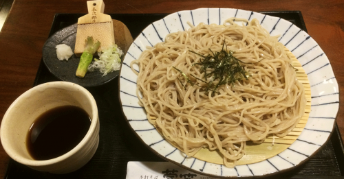南砺市福光の手打ちそば萱笑、自分でおろすワサビと蕎麦が絶品!