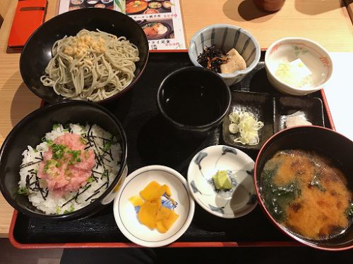 本日のLunch(2017/10/11)旬鮮 黒豚 へぎそば 大阪 然