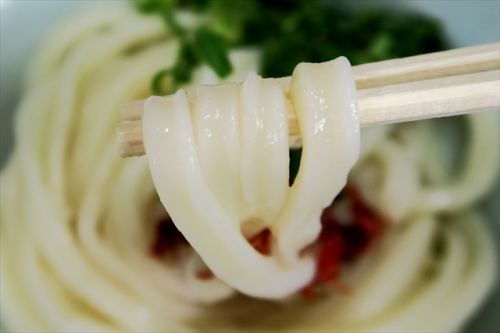 看板も暖簾も出ていないまんのう町山中のうどん屋さん 三嶋製麺所 @ まんのう町 今年10回目の讃岐うどんツアー 四軒目 170920
