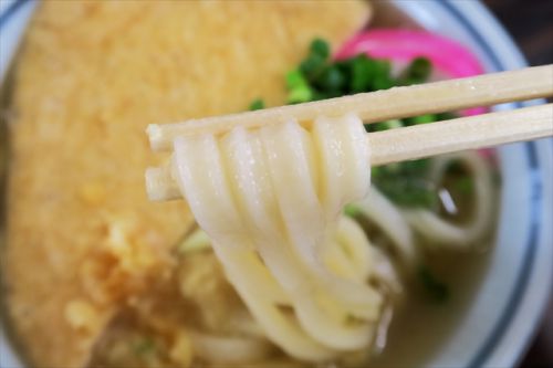 エッジの立った旨いうどんに美味しい出汁の新店 本格手打 麺の蔵 @ 善通寺 今年10回目の讃岐うどんツアー 八軒目 170920