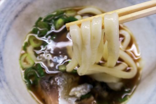 大衆ウケを狙わないコアな人向けマニアックメニューにチャレンジ !!! 純手打うどん よしや @ 丸亀市飯野町 今年11回目の讃岐うどんツアー 二軒目 171025