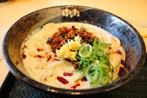 【はなまるうどん】期間限定メニュー「濃厚豆乳担々うどん」本日発売