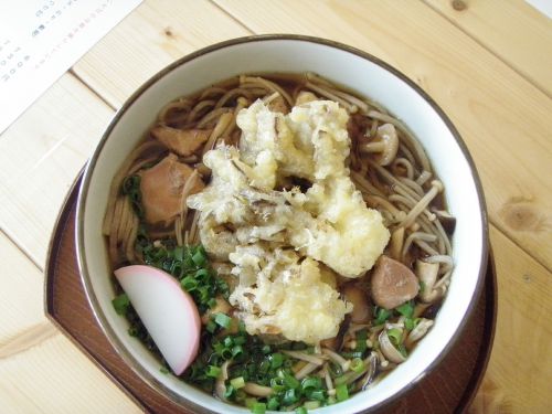 とりきのこ蕎麦
