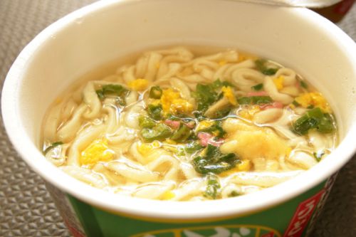 日清のどん兵衛 生姜香る 鶏塩あんかけうどん!生姜農家が食べる!