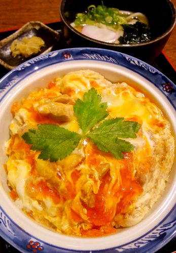 讃岐うどん香房(かぼう)うどん屋さんの親子丼ランチがメチャウマ!(広島市西区井口明神)