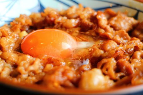 【丸亀製麺】「夜なきうどん」2017年12月は、牛すき釜玉!