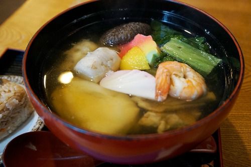 【福岡】人気の【冬季限定】具だくさんのそば屋の雑煮♪@弥五郎 みゆき通り店