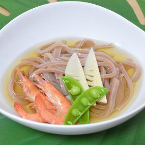 えびぴっぴの筍うどん