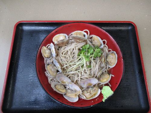 244杯目:富士そば原町田店で冷やしあさりのボンゴレ風そば