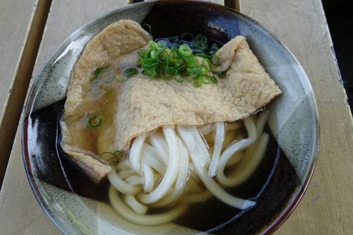 がもううどん @ かけそのまま と お揚げトッピング