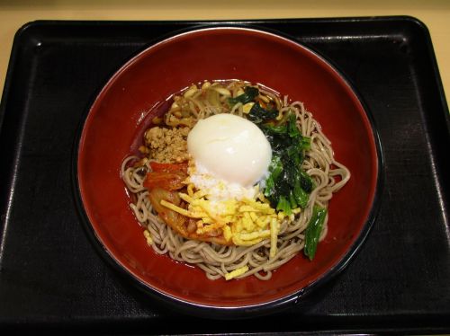 248杯目:富士そば恵比寿店で冷やしビビンバ風そば