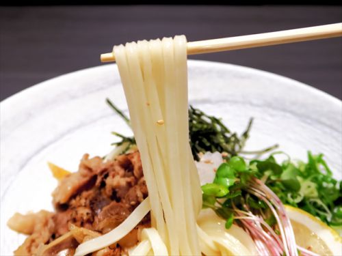 お仕事帰りのちょい飲みの〆は自家製打ち立て「絹うどん」 絹うどん酒房 新大阪 のぶ風 (ノブフウ) @ 新大阪 第七回 大阪好っきゃ麺 五軒目 180626