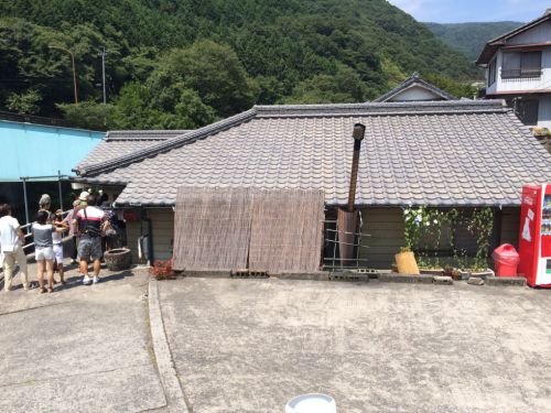 香川まんのう町『谷川米穀店』米屋が作る激辛唐辛子の醤油うどん!