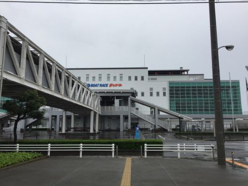 香川丸亀『ボートレースまるがめ』うどんもいいが競艇場も楽しい!