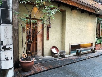 恵比寿 「香り家」 さくさく揚げ玉の熱々「たぬきそば」