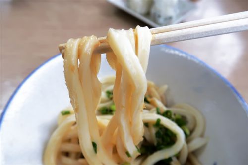 自慢のうどんを店頭で! 吉本食品 @ 東かがわ市三本松 平成30年20回目の讃岐うどんツアー 七軒目 181212