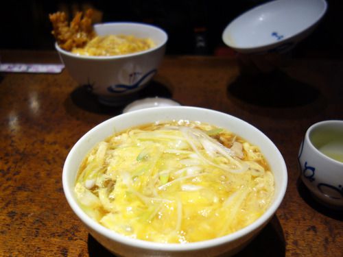 【福岡】1947年創業!はみ出る天とじ丼&親子そば♪@飛うめ