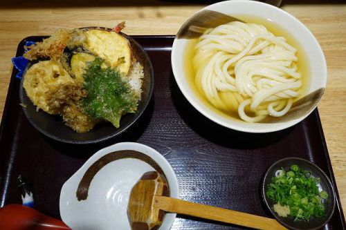 純愛うどん なでしこ @ 天丼セット (2018年大晦日)