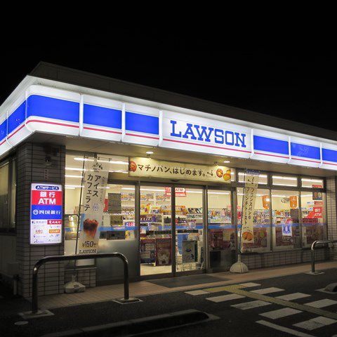 ローソンの「王王軒監修 支那そば」をレンジでチン