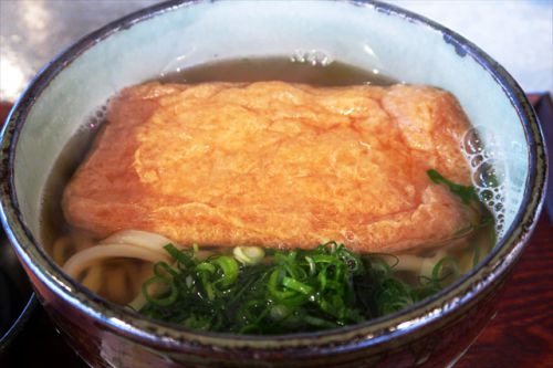 草津「橘とうふしんざぶろう」さんの特上お揚げの「きつねうどん」がめっちゃ旨い! 手打うどん 虹や @ 瀬田 青春18きっぷでうどん旅 一軒目 190302