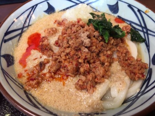 【濃厚くクリーミー!冷やしうま辛坦々うどんが旨すぎ!!】丸亀製麺