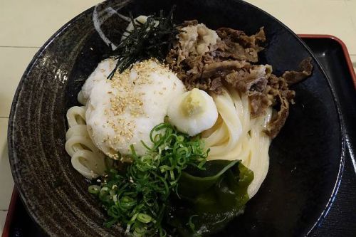 手しごと讃岐うどん 讃々 @ 肉とろろぶっかけ