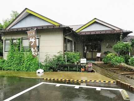 柏市 「すずめ庵」 竹林に囲まれ「ニ八」に「生粉打ちそば」