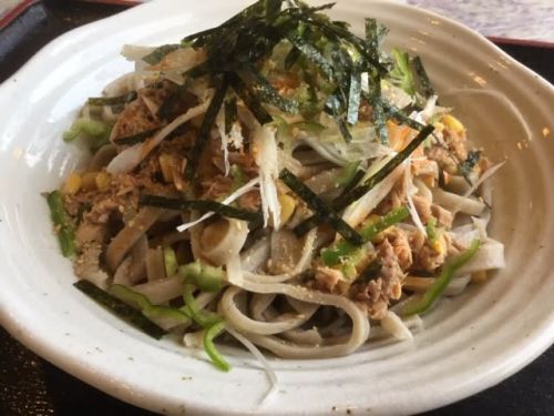 ツナのピリ辛ぶっかけ蕎麦