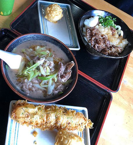 高松市 三徳うどんとパパベル