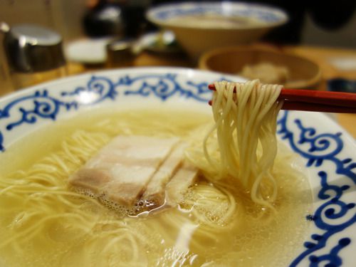 【福岡】黄金のクリア豚骨&でかシューマイ♪@豚そば 月や 大名店