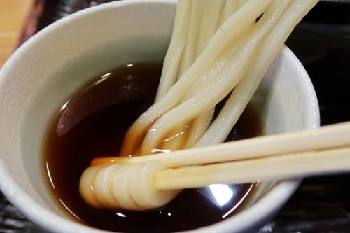 神保町と言えば讃岐うどんなんですが・・・・(以下略) うどん 丸香 @ 東京 神保町 東京麺ツアー 四軒目 200306