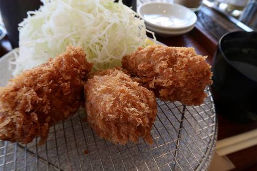 僕とうどんとカツオだし @ ゴッサオススメの 上ヒレカツ定食