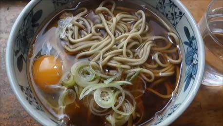 【東京散歩】ホッピー通りともんじゃ焼きを素通り…さらに立ち飲みも!立ち食いそばとマクドで過ごす昼下がり「山田製麺所」北上野
