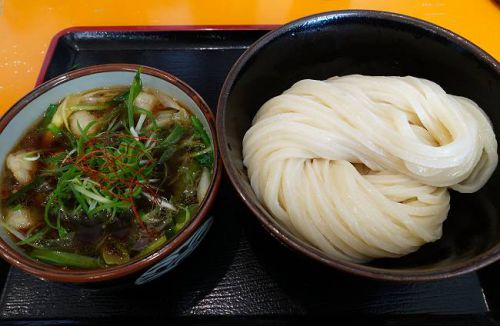 空飛ぶうどん やまぶき家 @ ピリ辛牛モツつけ麺