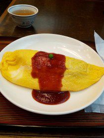 オプションの「ちょっとうどん」は我慢しました
