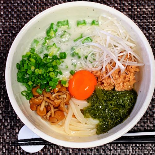 ネバトロぶっかけうどん 5月25日の自宅昼麺 @ 鷹合倶楽部 200525