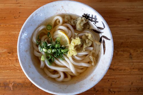 イリコの風味良い旨いうどん 西端手打 上戸うどん @ 観音寺市豊浜町箕浦 今年6回目の讃岐うどんツアー 二軒目 200822