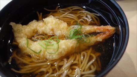 【回転ずしはま寿司】平日1皿90円が魅力的♪そしてなんと260円で海老天二八そばがでいただける上に味もそこそこ!立ち食いそば行くよりもお得