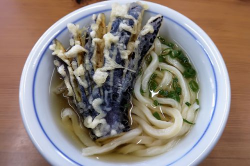 還暦の赤い電車でGO! タイミングよく茹でたて〆たての「ひやあつ」をいただく! 饂飩 じんごろう @ 綾歌郡綾川町 今年10回目の讃岐うどんツアー 4軒目 201024