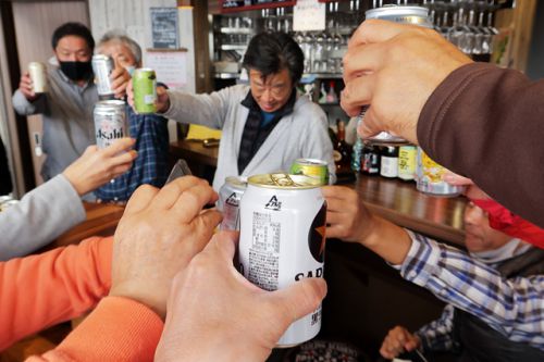 讃岐弾丸ツアー必須やすらぎの休憩処 角打ち 頼酒店 @ 高松市磨屋町 今年10回目の讃岐うどんツアー 6軒目 201024
