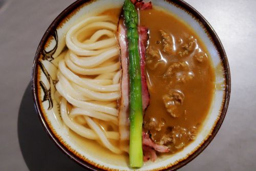 アニキってだあれ？　「アニキのカレーうどん」を美味しくいただきました！　Udon Kyutaro ＠ 大阪市中央区久太郎町　210403