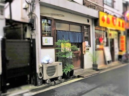 鷺宮 「三咲」 繊細な蕎麦に海老そそり立つ「海老天せいろ」