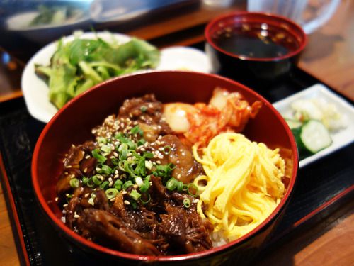 【福岡】和牛テールのつけそば・どて煮飯・テール角煮丼♪@大衆焼肉 平尾のたまや