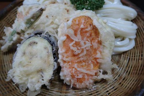 手打ちうどん 源内 @ 最後は美味しいうどんをいただきましょう! 野菜天ざるうどん