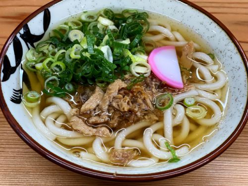 北九州角打ちツアーの中休みは折尾名物「かしわうどん」 東筑軒 折尾うどん店 @ 折尾 北九弾丸ツアー 六軒目 210731